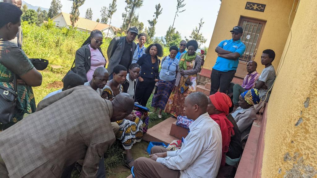 mbutajoe's tweet photo. The ultimate goal of farming is not the growing of crops, but the cultivation and perfection of human beings. @peace_pdn  we strive to promote Food Security through Conservation Agriculture and VSLAs  @EllyKajeje @AnthonyEmaru @4PillarGiveback @AnthonyEgeru https://t.co/xMlMtxpnIg