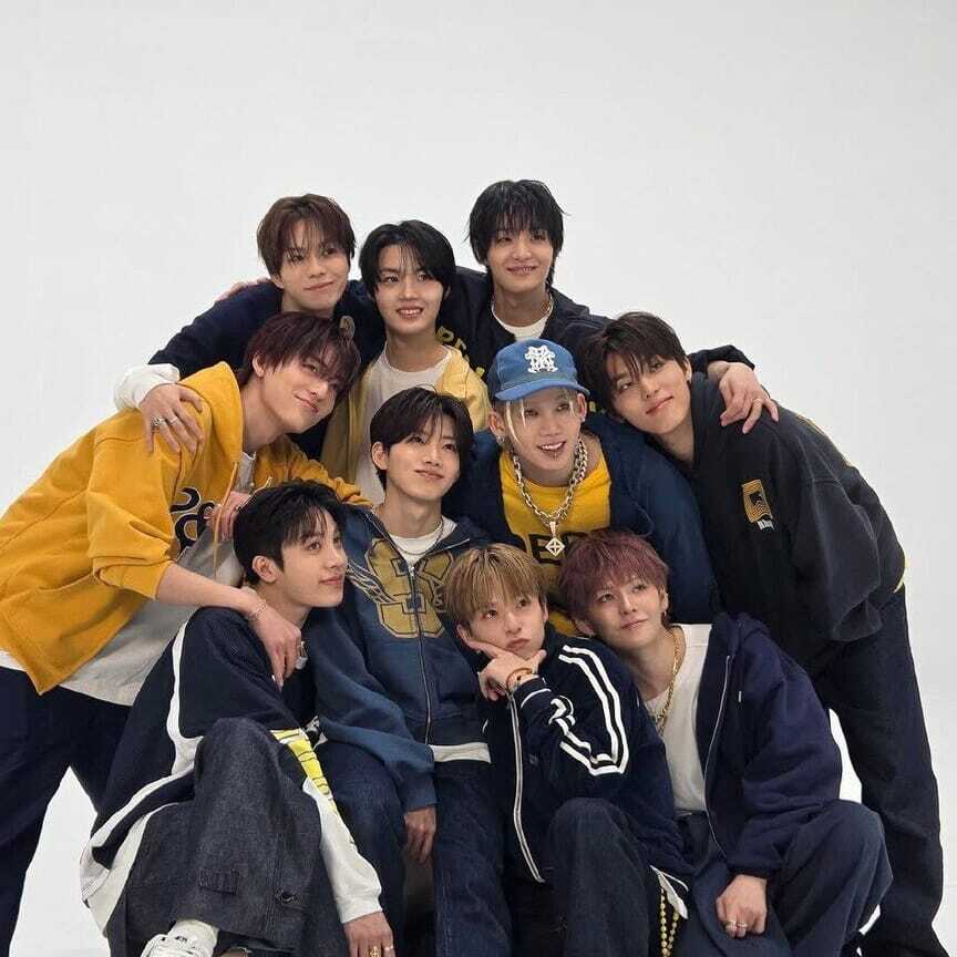 treasuremenfess's tweet photo. MARI RAMAIKAN TL TEUME!

drop foto jadul treasure yang kalian punya dong. itung-itung ngenalin ke baby teume era yellow 💛 https://t.co/EGffbVrDWH