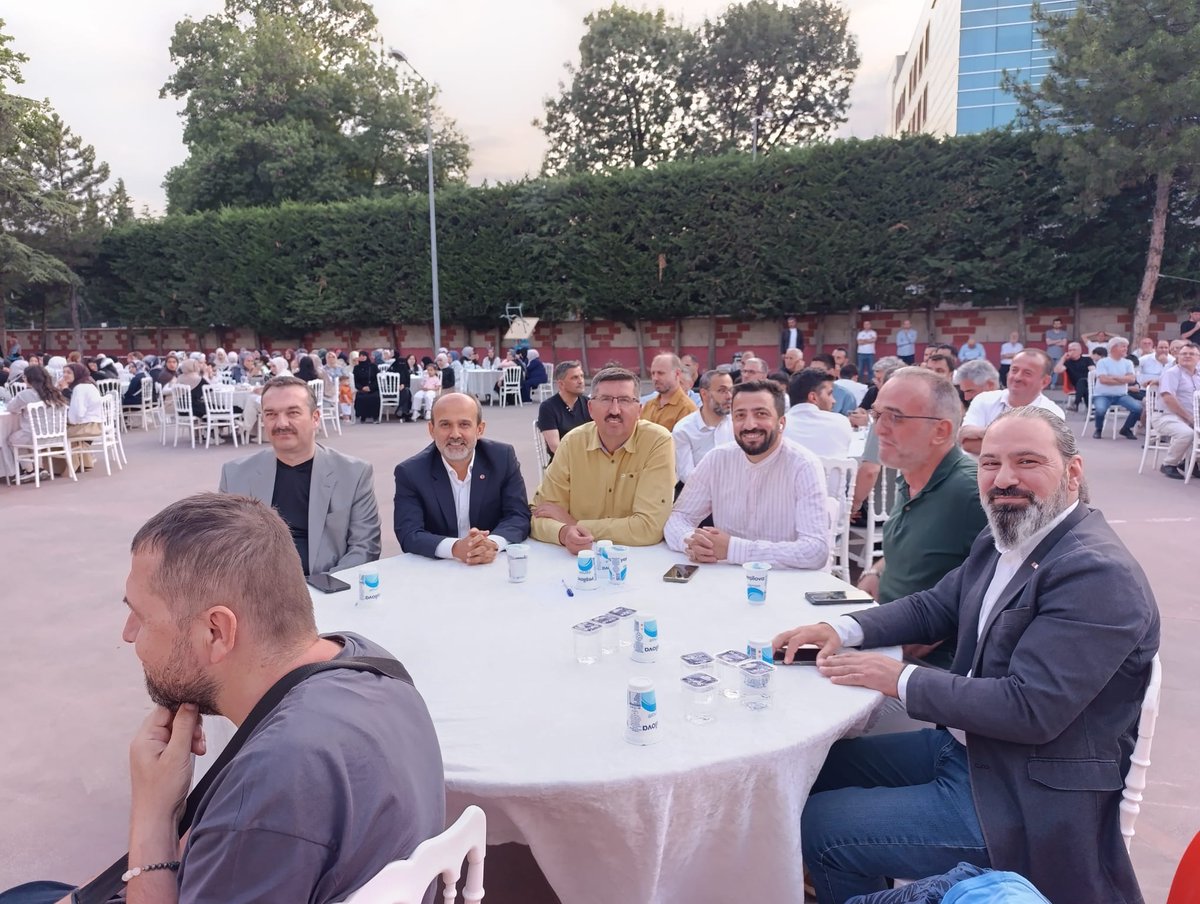 Başkanımız Coşkun Evkuran ve Yönetim Kurulu üyesi arkadaşlarımız İnegöl (ihmed) Karacabey (kihmed) ve Mudanya (mihmed) Derneklerimizin düzenlediği mezuniyet günlerine katılım sağladılar. Rabbim birlik ve beraberliğimizi daim eylesin
<a href="/onderihl/">ÖNDER</a> @zkafasii <a href="/cevkuran/">COŞKUN EVKURAN</a> <a href="/ihmed/">ihmed</a>