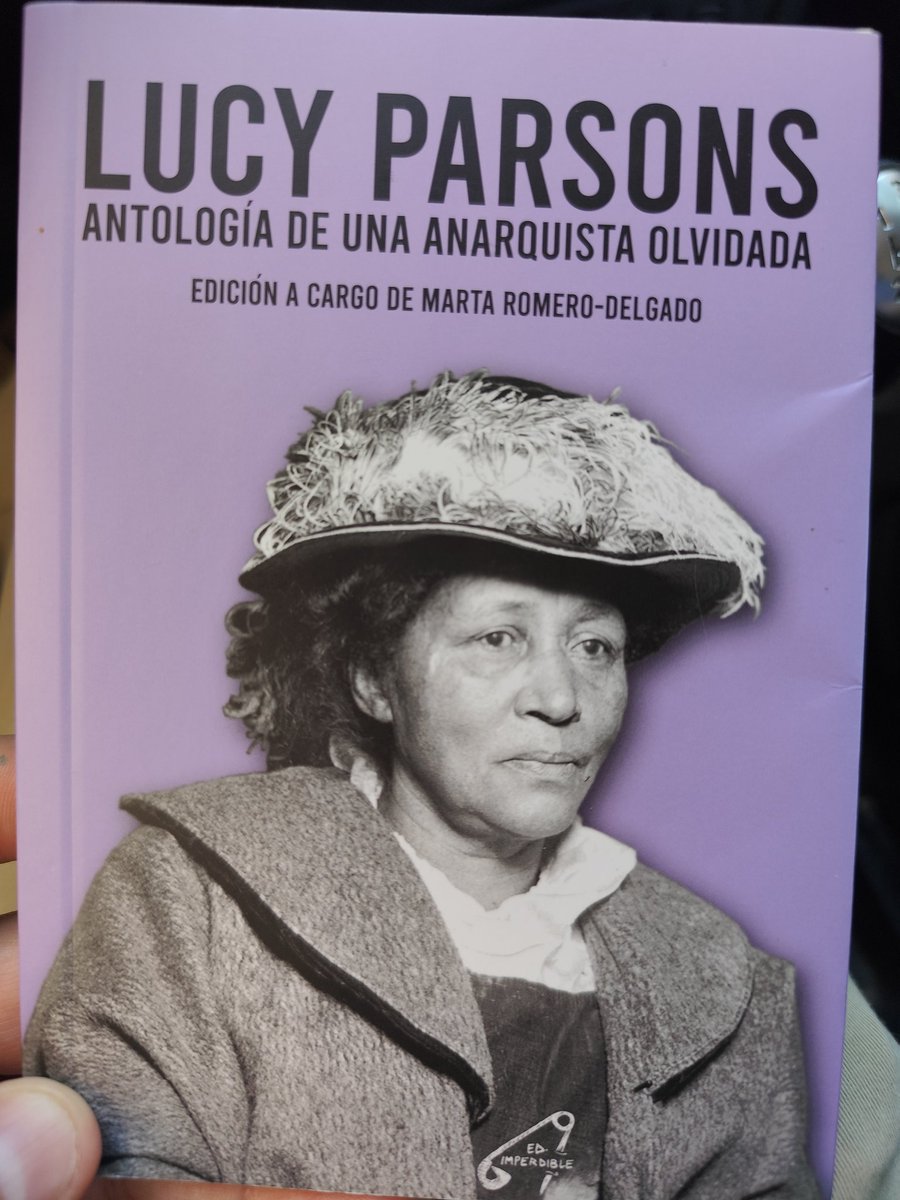 Aquest llibre és llegeix ràpid i està molt bé, una biografia i selecció de textos d'una figura clau del moviment obrer als EUA que va fer pont entre la AIT i el sindicalisme revolucionari dels IWW.

Una militant que cal reivindicar.
