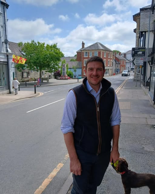 JamesEvansMS's tweet image. 📍 Great to be out and about in Knighton today!
🍳 Always good to support local businesses too, and I had a cracking breakfast at the café while I was there!
🗣️ Whether it’s concerns about the rural economy, public services or rural transport, I’m always here to listen and…