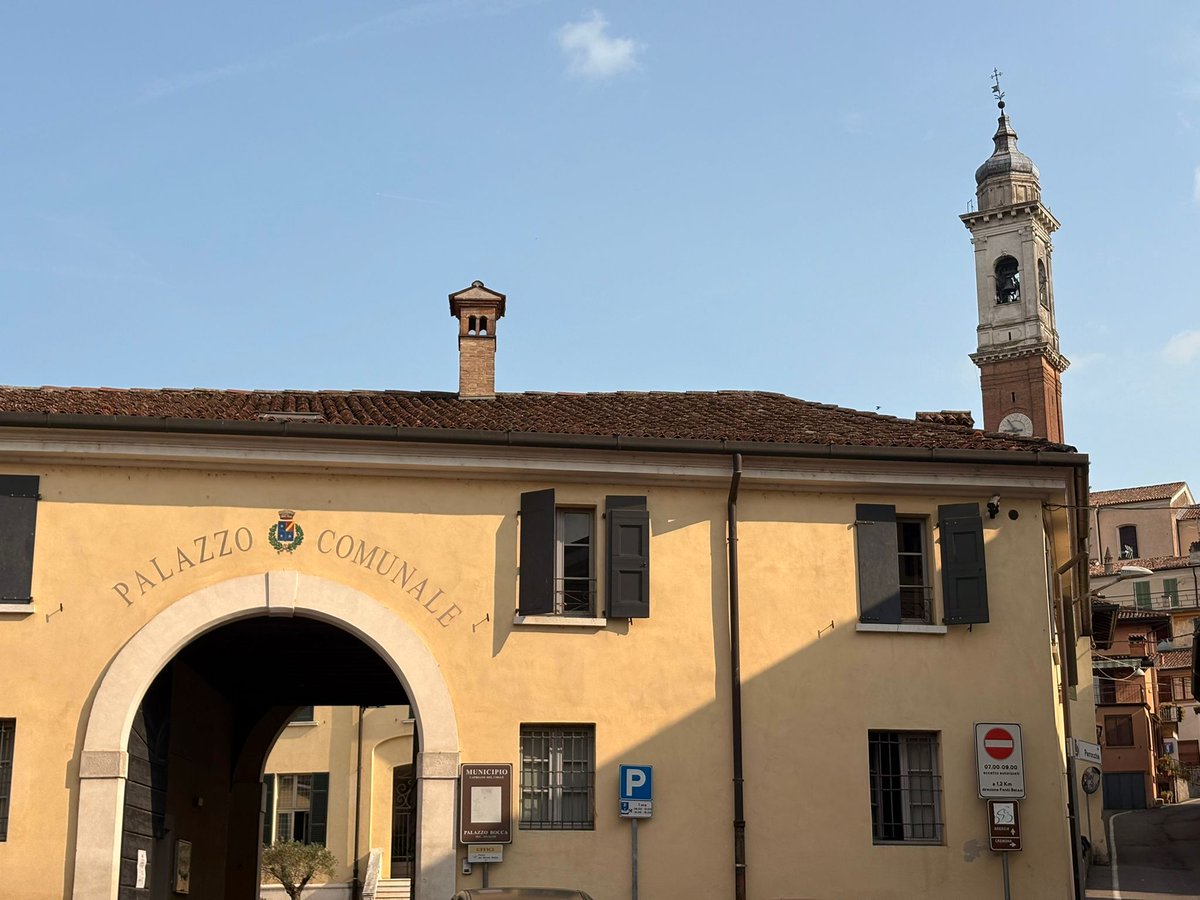 Tv2000.it (@tv2000it) on Twitter photo Con #BorghidItalia alla scoperta di Capriano del Colle (Brescia), terra di vini.
Oggi #21giugno ore 12.15 su #TV2000
📺 Canale 28
📡 157 Sky
<a href="/MarioPlacidini/">Mario Placidini</a> <a href="/MiC_Italia/">Ministero della Cultura</a> <a href="/RegLombardia/">Regione Lombardia</a> Con #BorghidItalia alla scoperta di Capriano del Colle (Brescia), terra di vini.
Oggi #21giugno ore 12.15 su #TV2000
📺 Canale 28
📡 157 Sky
<a href="/MarioPlacidini/">Mario Placidini</a> <a href="/MiC_Italia/">Ministero della Cultura</a> <a href="/RegLombardia/">Regione Lombardia</a>