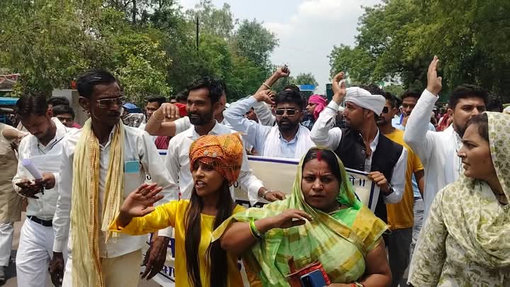 मैं ओबीसी वर्ग को जगा कर ही मानूंगा जय संविधान📘 tweet media