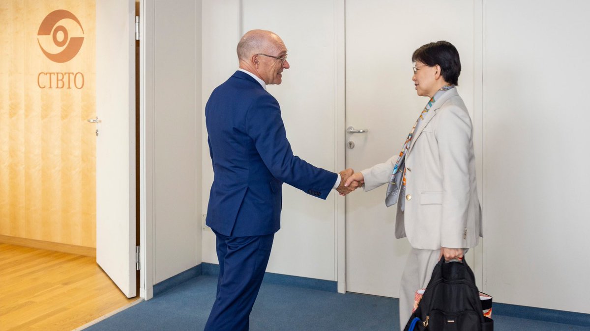 Robert Floyd tweet media