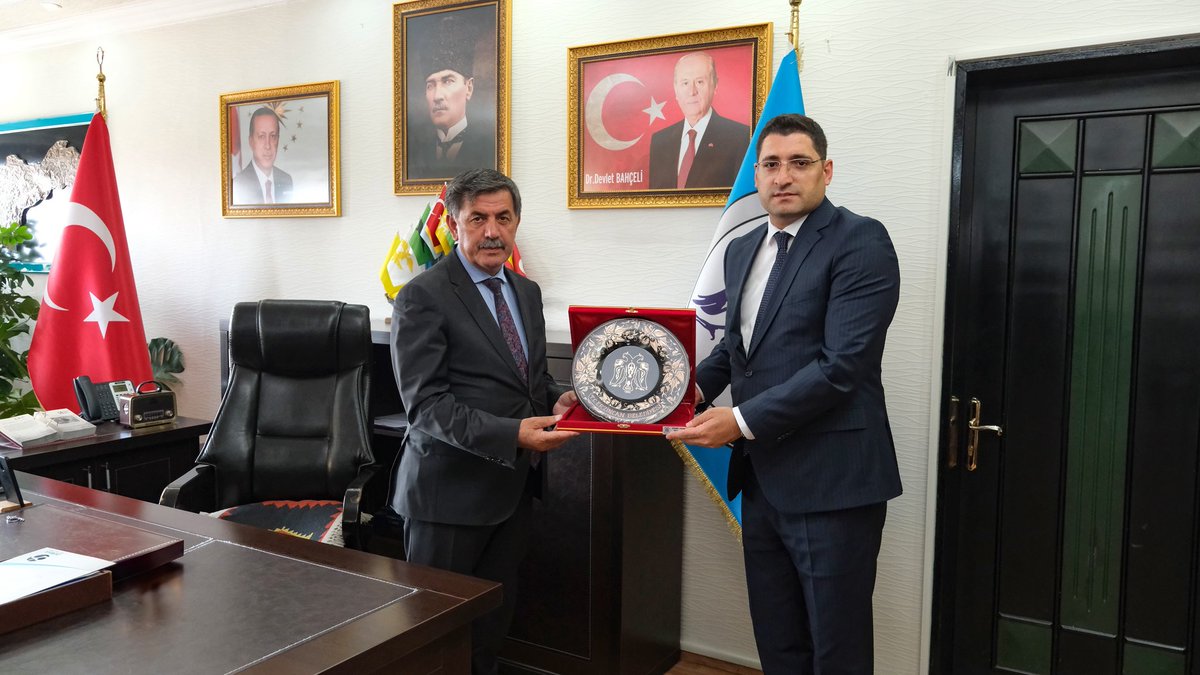 Cumhurbaşkanlığı Kararnamesi ile görev yerleri değişerek ilimizden ayrılacak olan Vali Yardımcılarımız Sayın Yusuf İzci ve Sayın Ömer Özbay, Belediyemizde bizlere veda ziyaretinde bulundular.

Erzincan’ımıza yaptıkları hizmetlerinden dolayı kendilerine teşekkür ediyor, yeni görev