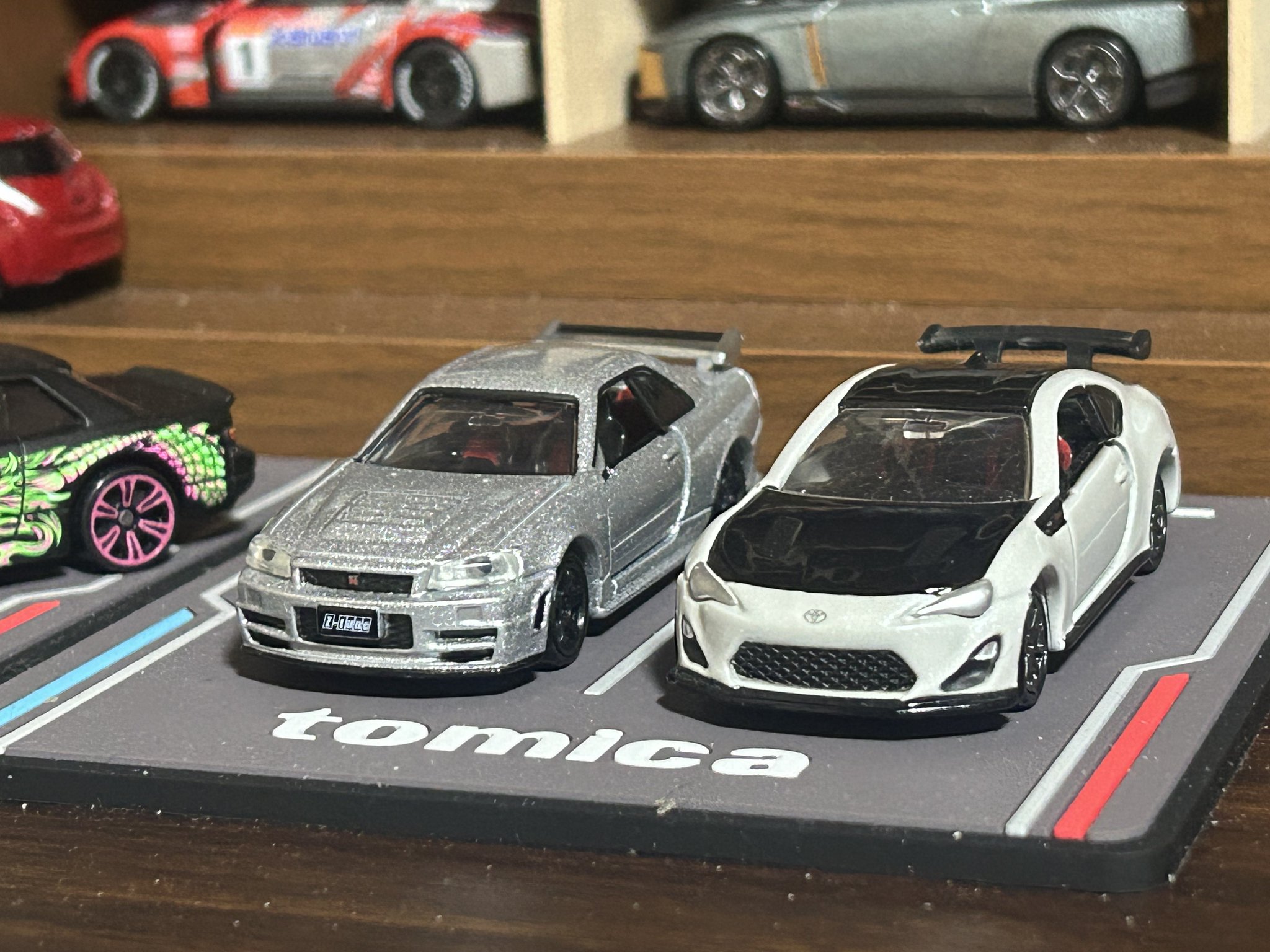 ミニカーショップ ケンボックス 【未開封品】トミカプレミアム