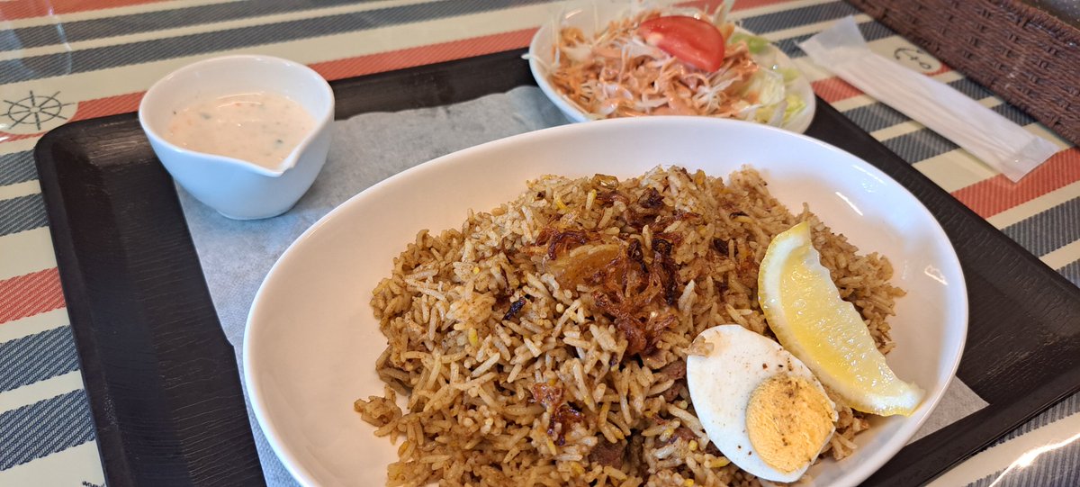 シャバに出て最初の食事は、ビリヤニ～。入院中、皆さんのポスト見ていて、無性に食べたくなりました。好きなもの食べると落ち着きます。😊ちなみに、この入院中、結局、手術できませんでした。（全身麻酔までしたのに。笑😅）そして、このあと予定になかった手術を2回することに。今年は厄年か。😥💦
