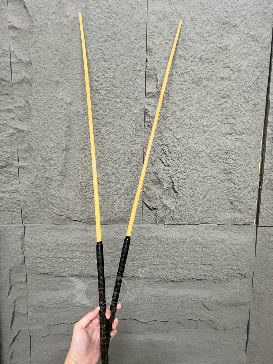 出貨

好久沒有人買完整尺寸的新加坡同品種鞭刑藤條了
全長120公分不裁剪
哪個人屁股要遭殃了🤣

#618同步優惠中
#新加坡鞭刑
#藤條 #管教 #spanking 
#可以依自己要的尺寸下單