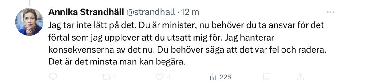 Bara så du vet när du publicerar nåt: DU måste ta ansvar för Annika Strandhälls upplevelser och för hennes känslosåsande … 🤡🌹