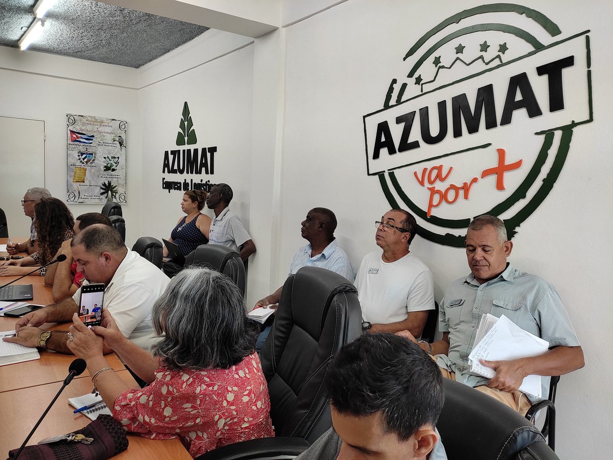 Azumat_Azcuba's tweet photo. 🌱 Inicia nuestro Consejo de Dirección.
👥 Desde la Oficina Central nos conectamos por el sistema de Videoconferencias con nuestras Sucursales.
✔️Este debate es otra de nuestras iniciativas para lograr nuestro mejor desempeño.

#AzumatVaPorMás #Azucareros https://t.co/7p7Nadns2V