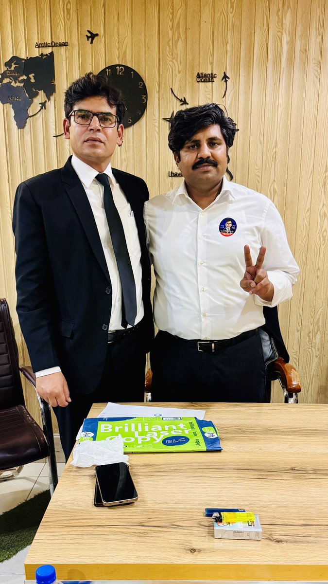 ﷽"
الحمدُ للّٰہ
 ♥️ BIG BADGE ♥️ 
Zaman Dogar ♥️ 
زمان جعفر ڈوگر 
سابق جوائنٹ سیکرٹری لاہور بار ایسوسی ایشن 
آپ کی محبتوں کو سلام 🙏 
#Elections2025
#PBC
#lahore
Team-Abid Hafeez Virk Adv
Abid Hafeez Virk Adv