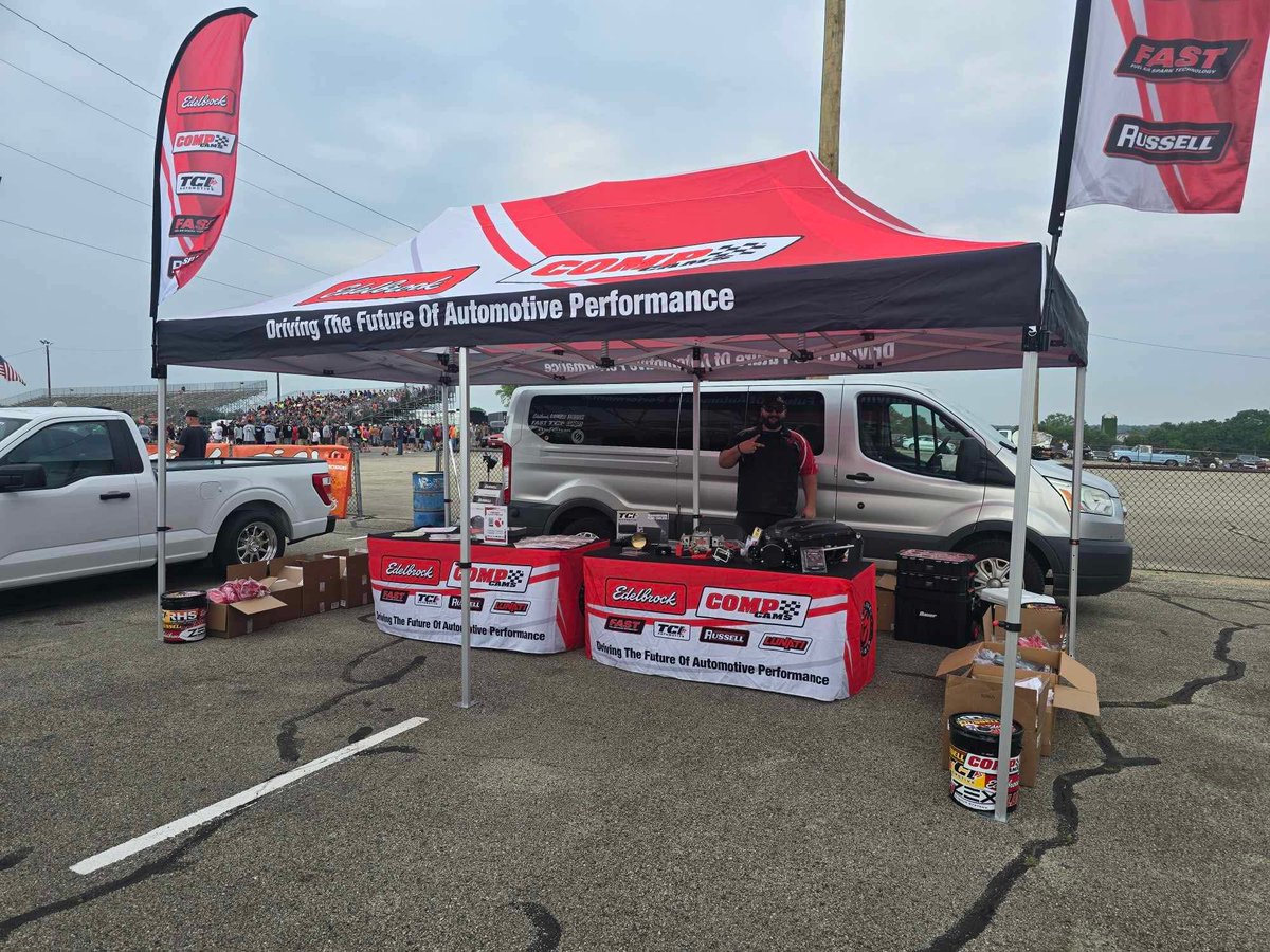EdelbrockUSA's tweet photo. The #funteam kicked off Sick Summer with Day Zero at Byron Dragway! Tech, test &amp; tune, and big crowds marked the start of 5 wild days across IL, WI &amp; IA. Who’s ready for the ride? #edelbrock #sickthemag #sicksummer #testandtune #draganddrive https://t.co/GmtdqFiMC4