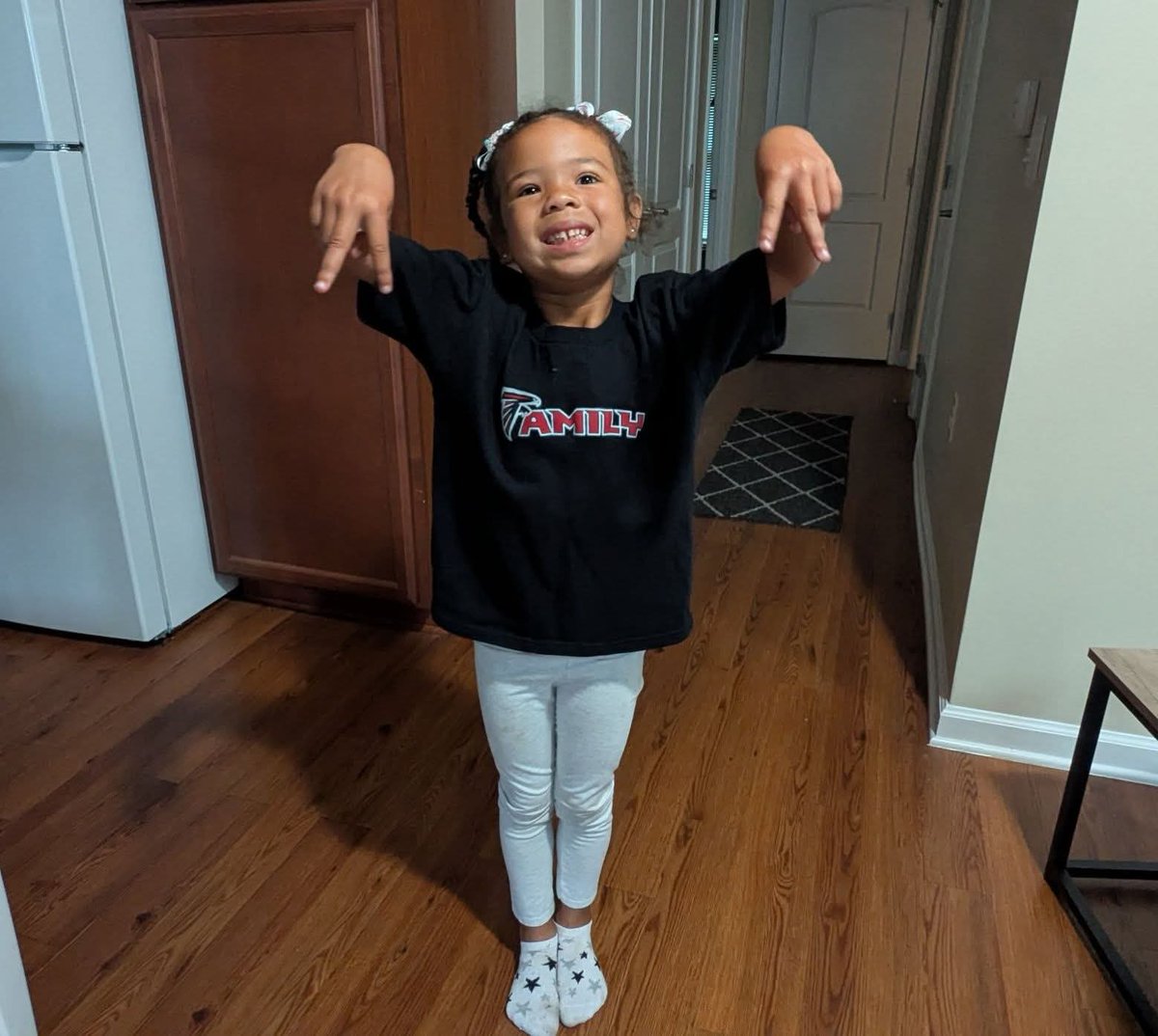 A special #FathersDay edition of #FalconsDaily presented by <a href="/FanArchCo/">Fan Arch</a> featuring a very special guest! ❤️

Premiering at 10a EST!  #DirtyBirds #FalconsFamily 

youtu.be/CqL-s9FCZl4?si…