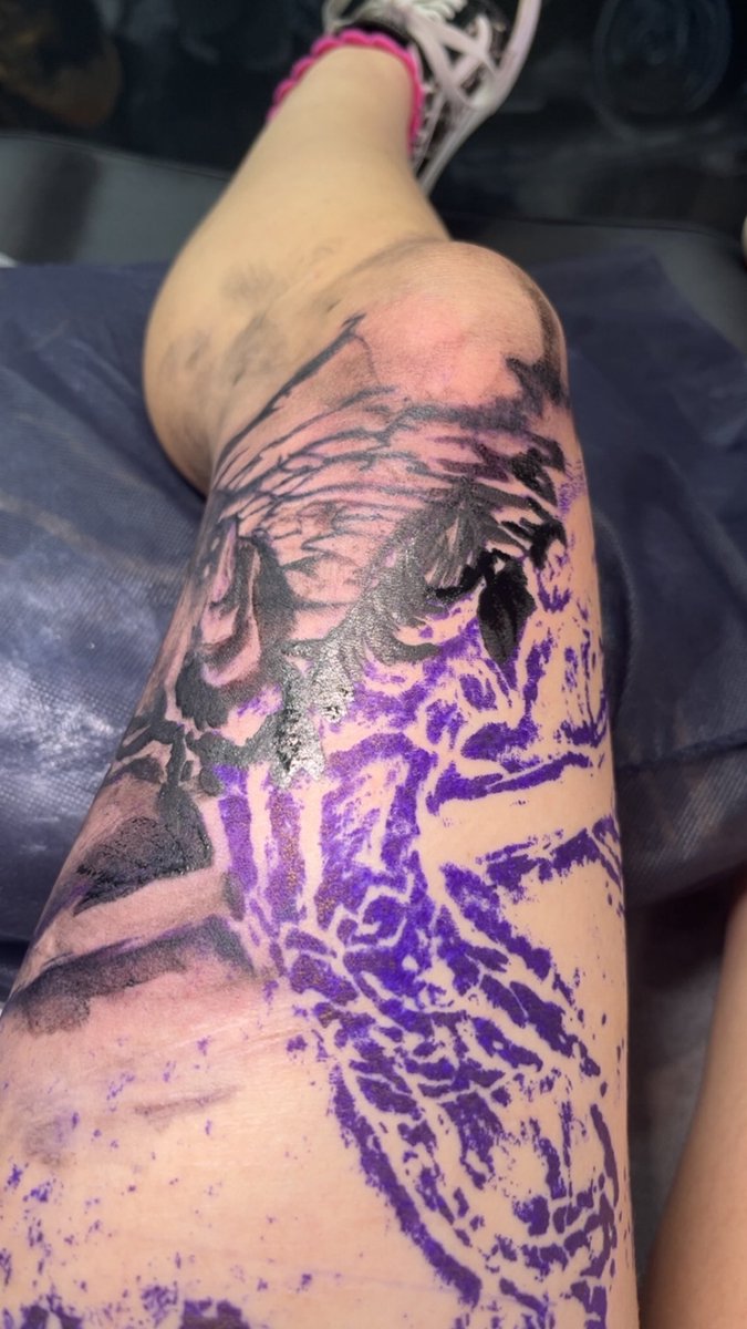 Spicy__kitten18's tweet photo. Tattoos 😮‍💨 #tattoo #lordoftherings #bulrog #like #follow https://t.co/hmFrJWdUzS