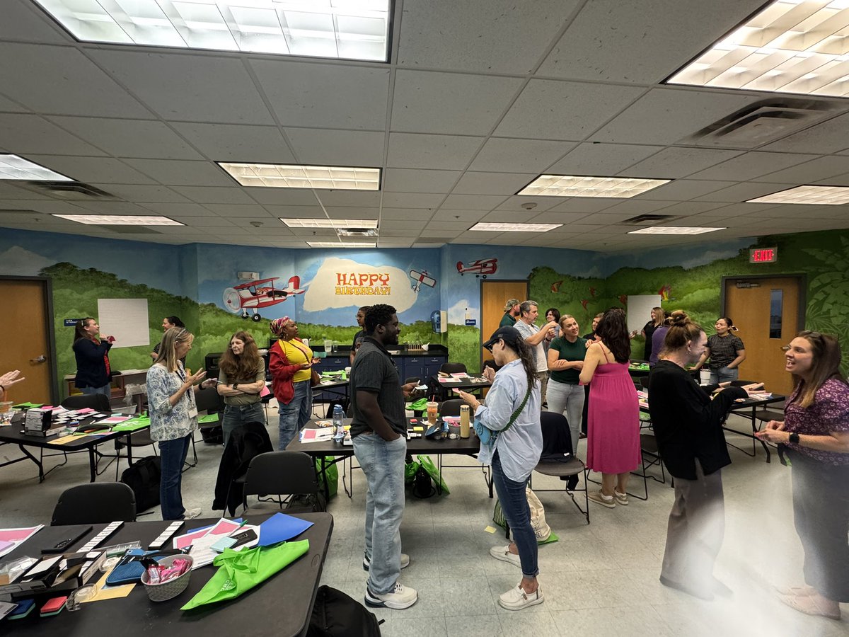 HCPS_STEM's tweet image. STEM Framework Overview PL underway at @mositampa These amazing teachers are spending their summer learning and preparing for their next group of students!