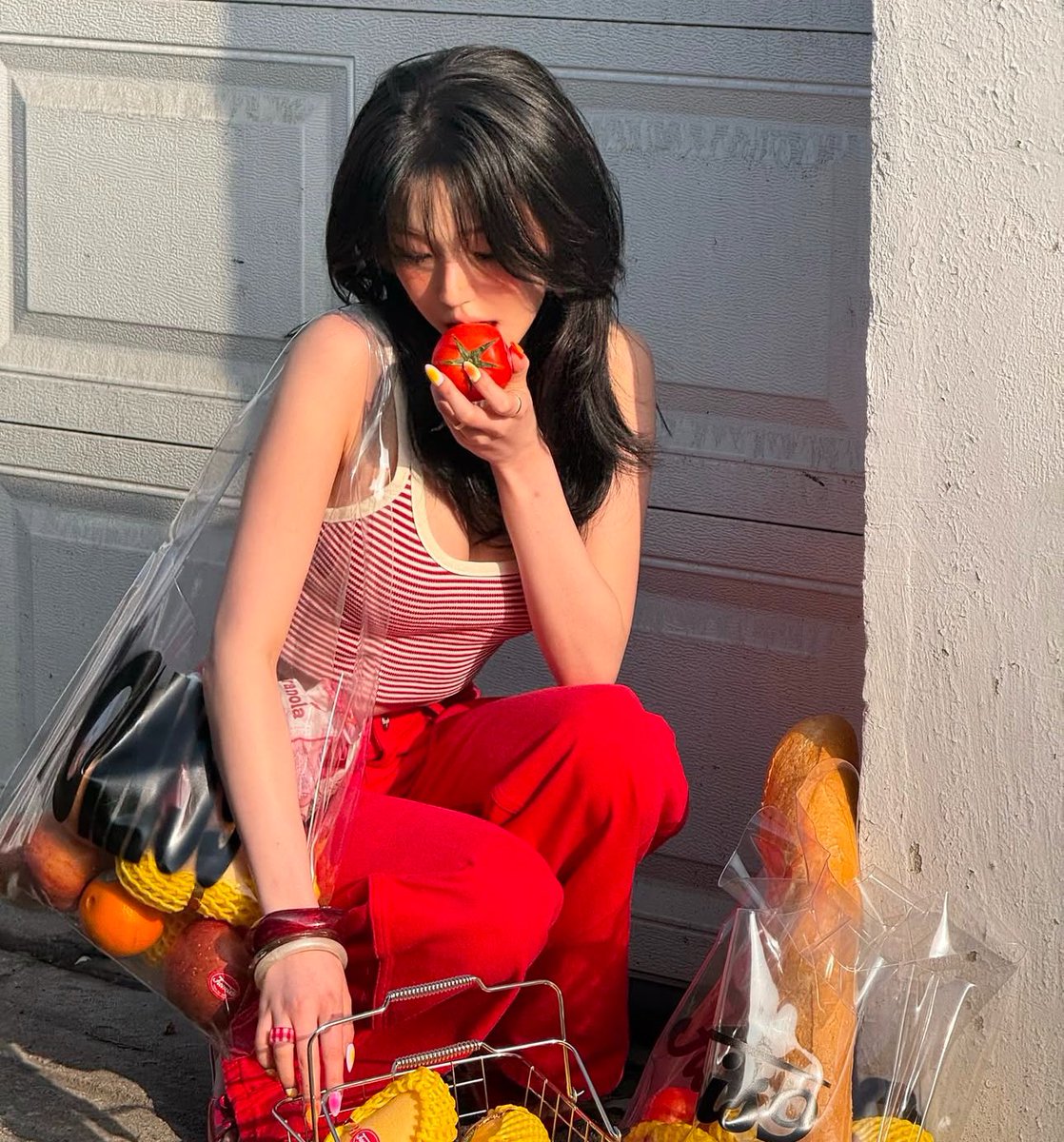 jiheonnibaek on ig 🍅🫧💬