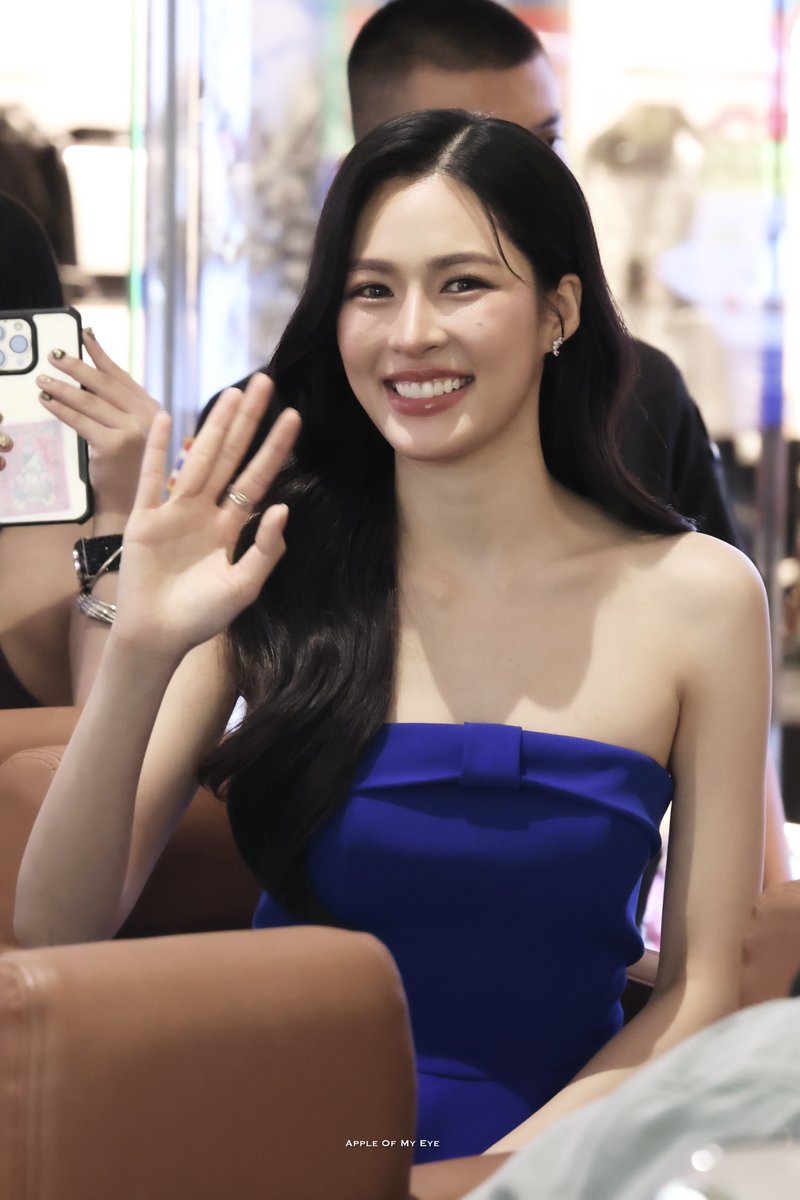 AppleOfMyEye319's tweet image. 250616

LINGLING PRESENTER SPARKLE

#SparklexLinglingEvent
#Linglingkwong #หลิงหลิงคอง 
#LingOrm #หลิงออม