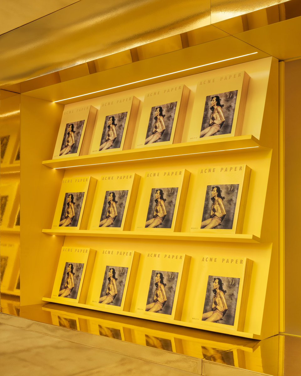 acnestudios's tweet image. Acne Paper Golden in Shanghai
Unveiling our golden pop-up and installation exclusively at Shanghai Réel. Open from June 14 - 22.