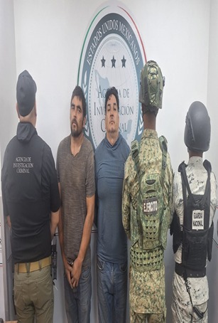 MilitaresAccion's tweet photo. Autoridades del #EjércitoMexicano y la #GuardiaNacional, en acción coordinada con la #FGR, realizaron un #operativo antidrogas en #Tijuana, asegurando más de 800 kg de metanfetamina y deteniendo a dos individuos ligados al Cártel del Pacífico. https://t.co/UhJdjnYSYp