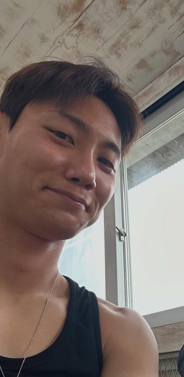 짜증나 ... 너 이러고 다니니??