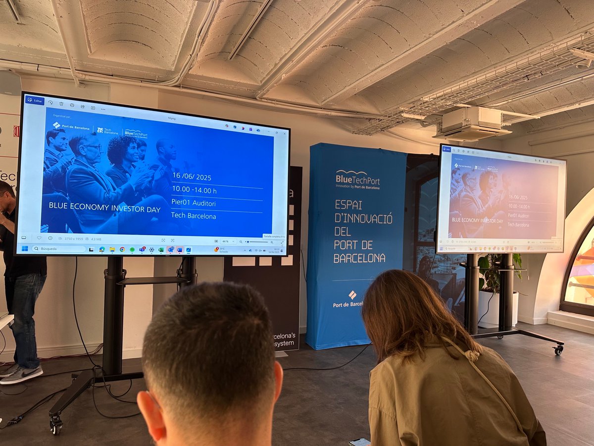 IGNISguide's tweet image. 🌊 Exciting day at Tech Barcelona’s Blue Economy Investor Day! 🚢
@Fran__Sarr proudly represented #VesselChain — connecting with startups & investors to tackle the challenges of sustainable maritime growth and explore new strategic partnerships.
🔗 buff.ly/Wf2WmMh
#Ignis
