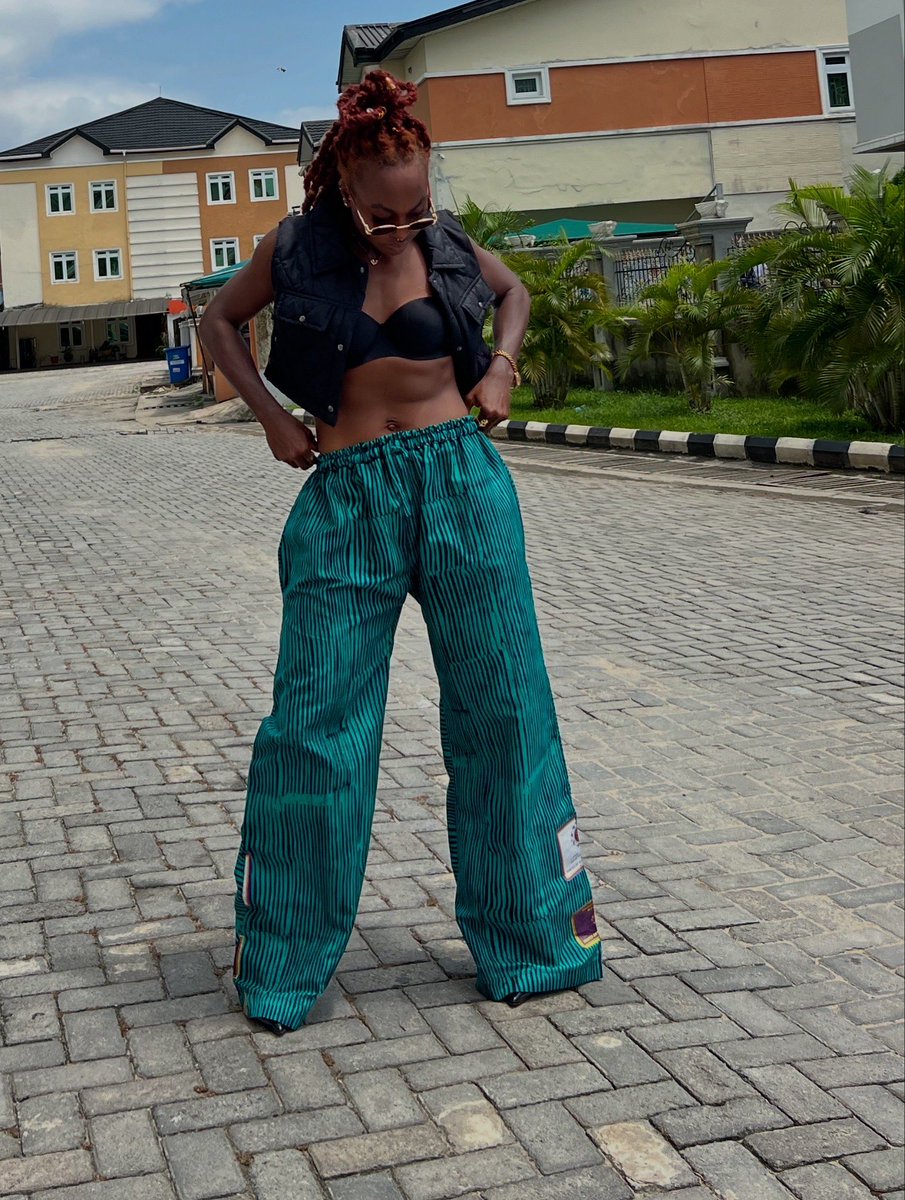 JUST_YEMISI's tweet image. TOLA Ankara Baggy pant 

FREE SIZE

Price: 10,000

Kindly click link in bio or send a Dm to order

#ankara2piece #readytowearinlagos #twopieceset #casualankarastyles #ankarabaggypants #newcollections #explorepage