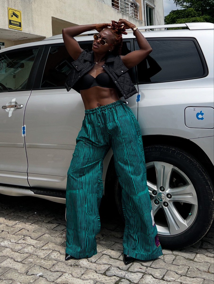 JUST_YEMISI's tweet image. TOLA Ankara Baggy pant 

FREE SIZE

Price: 10,000

Kindly click link in bio or send a Dm to order

#ankara2piece #readytowearinlagos #twopieceset #casualankarastyles #ankarabaggypants #newcollections #explorepage