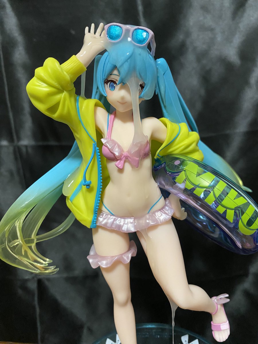 khr1842's tweet photo. #フィギュアぶっかけ
夏始まったので水着に https://t.co/i1FVX03AtQ