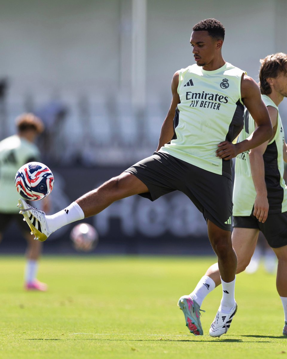 Trent in his first Real Madrid training 🔥