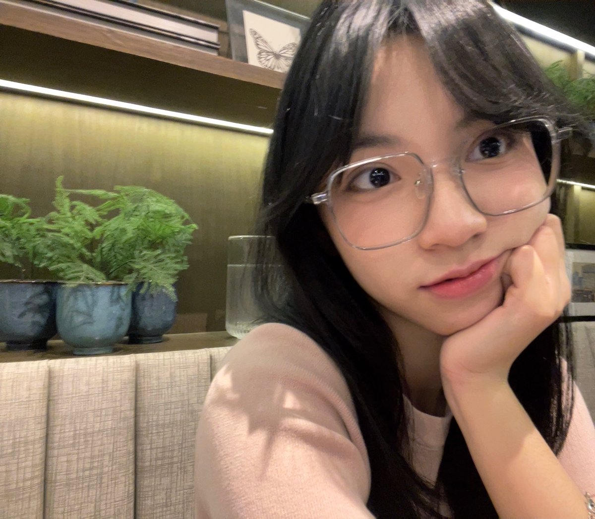 Aralie_JKT48's tweet photo. 🤓 https://t.co/I8p6b2wfb1