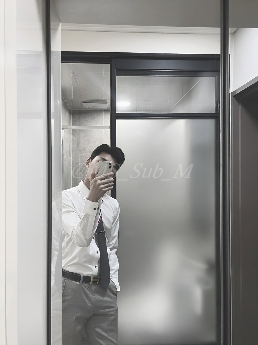 회사 자율복장인데 거의 셔츠만 입는 듯