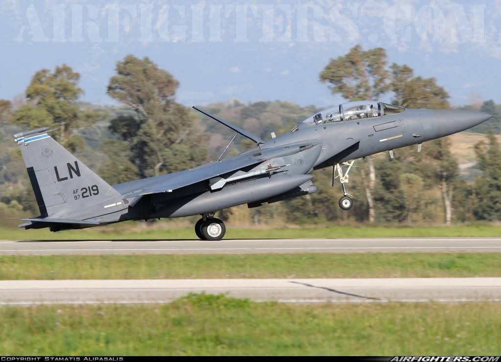 Stam_A337's tweet photo. Exercise #Iniochos18 🇬🇷🇺🇸🇮🇱🇮🇹🇬🇧🇦🇪🇨🇾
USAFE F-15E Strike Eagle s/n 97-0219
492nd FS Madhatters based at RAF Lakenheath
Andravida AB, 20/3/2018 #F15E #StrikeEagle #USAFE #492FS #Madhatters 
https://t.co/THu8FvJnvf https://t.co/H7qh9pYlMh