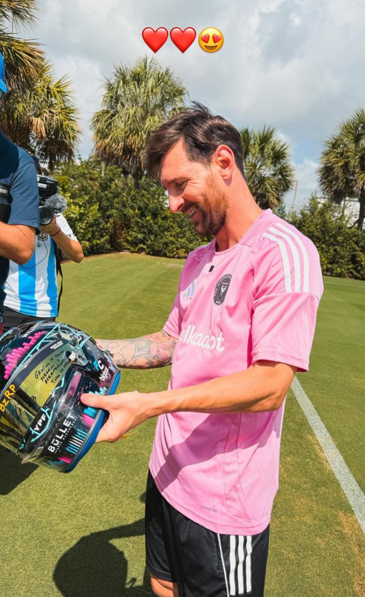 MESSI CON EL CASCO DE FRANQUITO 🔥🔥