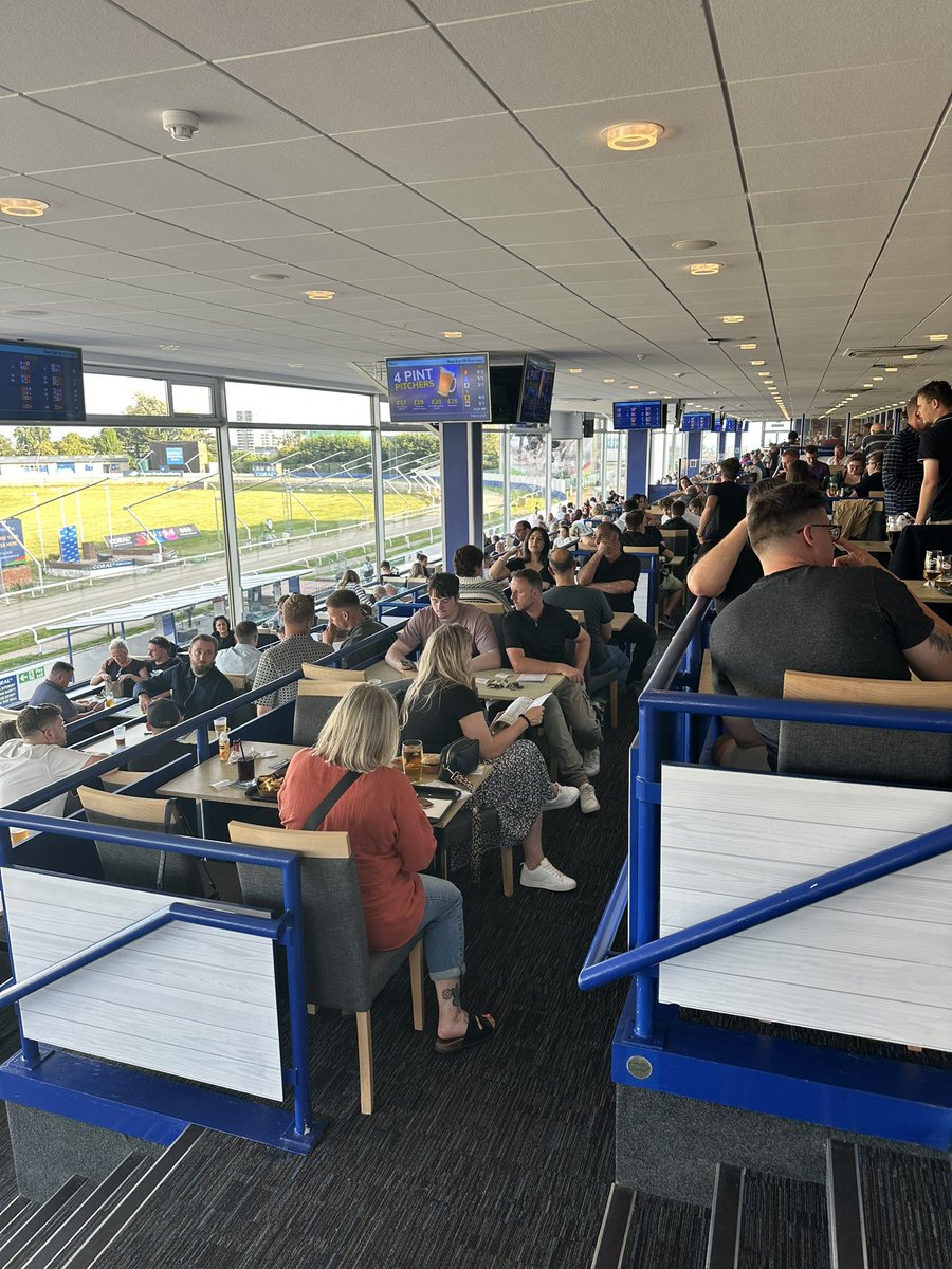 tipstermetro (@tipstermetro) on Twitter photo Greyhound racing’s going from strength to strength after a hugely impressive and successful Derby which culminated in a brilliant final won by Patrick Janssen’s Droopys Plunge. The crowds weren’t just big <a href="/TowcesterRaces/">Towcester Racecourse</a> though as Saturday <a href="/HoveGreyhounds/">Hove Stadium</a> was also very busy 🐾😎 Greyhound racing’s going from strength to strength after a hugely impressive and successful Derby which culminated in a brilliant final won by Patrick Janssen’s Droopys Plunge. The crowds weren’t just big <a href="/TowcesterRaces/">Towcester Racecourse</a> though as Saturday <a href="/HoveGreyhounds/">Hove Stadium</a> was also very busy 🐾😎