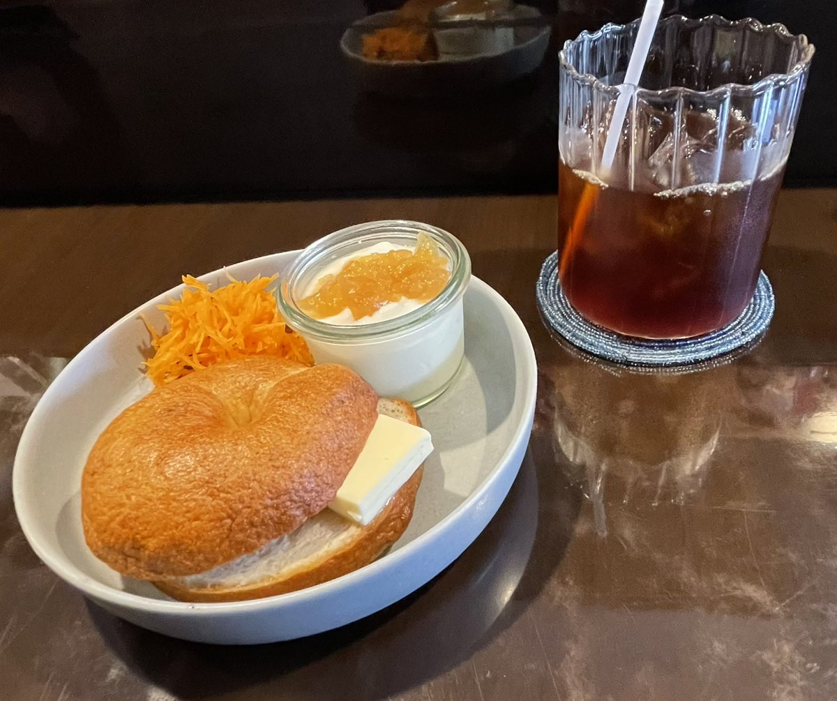 yokohama_bages's tweet photo. 「12 COFFEE AND BAKE」さん
ドリップコーヒー
ETHIOPIA HAMASHO SIDAMA
NATURAL
ベーグル
ご馳走様でした！

#12COFFEEANDBAKE
#DripCoffee
#ドリップコーヒー
#LEAVESCOFFEEROASTERS
#ETHIOPIA 
#HAMASHO 
#SIDAMA
#Natural 
#アイスコーヒー
#ベーグル
#カフェ
#新丸子
#武蔵小杉 https://t.co/9JL9jMh5ys