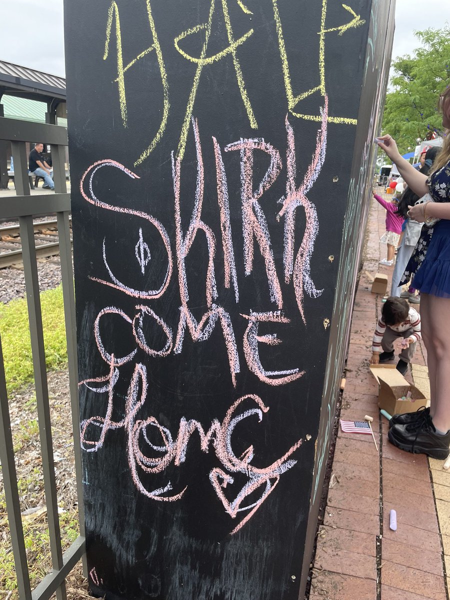 AetherZvahl's tweet photo. @catprotano mother skirk can you bless my friend Ama skirkie pulls 🥺 https://t.co/kZI04Tpl1s