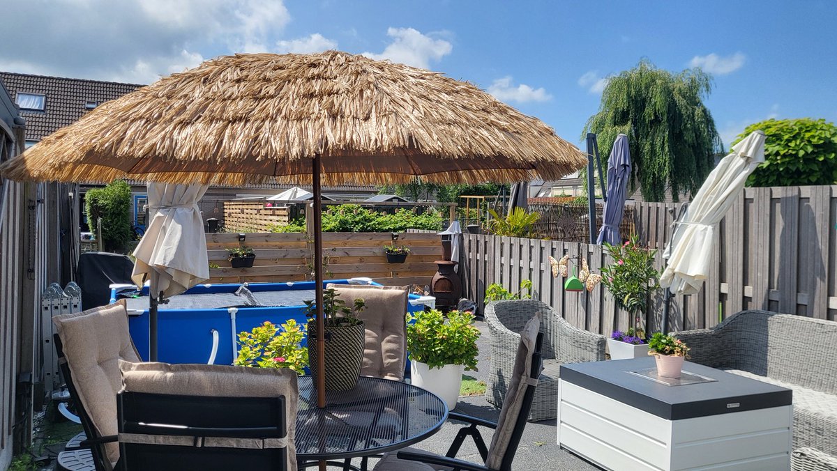 Helemaal happy met m'n nieuwe foute parasolletje!🏖😎🌞 Zin in de zomer!!🤗😋 #heppiedepeppie