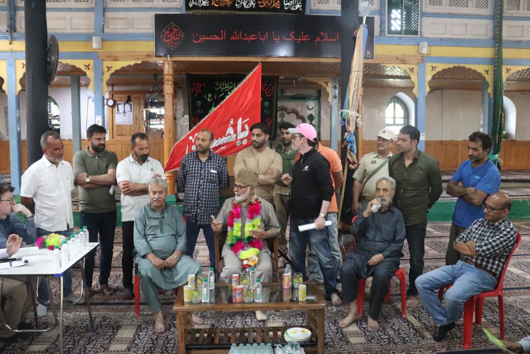 JKNC (@jknc_) on Twitter photo Part General Secretary/MLA Khanyar <a href="/AliMSagar_/">AliMuhammadSagar</a> visited Imam Bara Hassanabad in Srinagar to review Muharram arrangements. Engaging with officials, he ensured preparations for the solemn occasion are on track, emphasizing community needs and smooth conduct of rituals. He urged the Part General Secretary/MLA Khanyar <a href="/AliMSagar_/">AliMuhammadSagar</a> visited Imam Bara Hassanabad in Srinagar to review Muharram arrangements. Engaging with officials, he ensured preparations for the solemn occasion are on track, emphasizing community needs and smooth conduct of rituals. He urged the