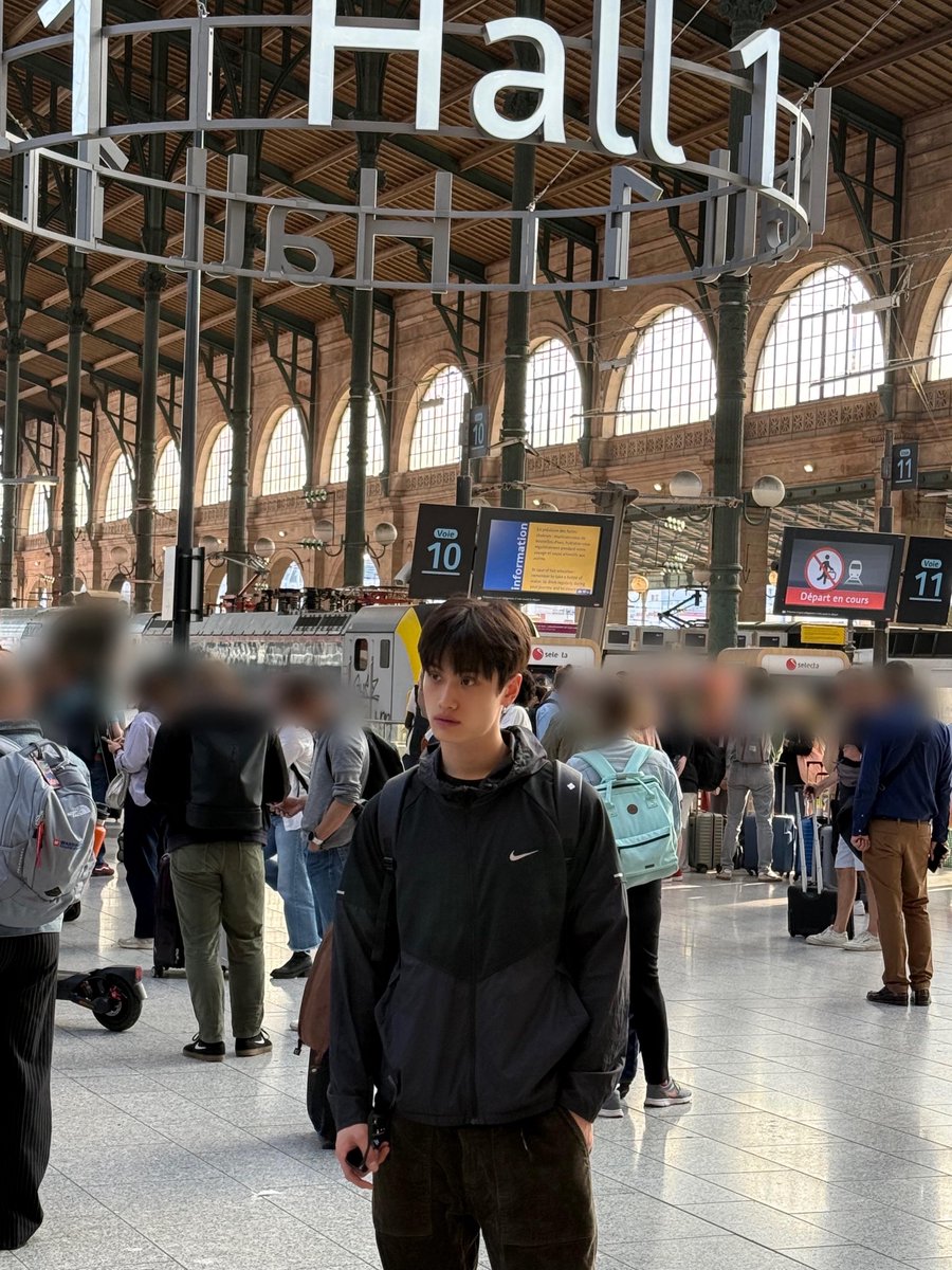 TIOT_NOW's tweet photo. [#준현]
유럽에서 기차타기 🚊🚅🫣

#금준현 #KUMJUNHYEON
#TIOT #티아이오티 https://t.co/pzWJg74POS