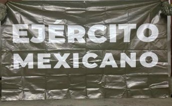 MilitaresAccion's tweet photo. El pasado 14 de junio de 2025, en #SanLuisRíoColorado, #Sonora, personal del #EjércitoMexicano, #GuardiaNacional y Policía Estatal aseguró un vehículo con 25 kg de metanfetamina sólida escondida en las llantas. Dos personas fueron puestas a disposición de la autoridad. https://t.co/4qdFipa3C9