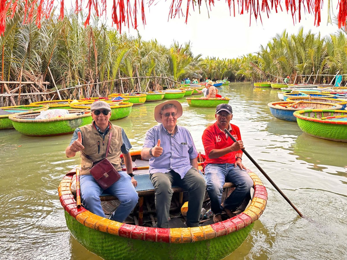 impresstravel's tweet photo. 🇻🇳 HO CHI MINH CITY TO DANANG – 6-DAY VIETNAM PACKAGE TOUR: DISCOVER VIETNAM FROM SOUTH TO CENTRAL! 🇻🇳
📷 Website: https://t.co/cA9njmXPoO https://t.co/Df5Mmyyp8N