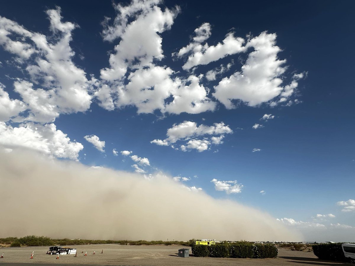 Yesterday’s haboob kicked off our monsoon! Let’s see what this year’s season brings.  Who else caught Sunday’s dust storm? This was captured at the airport. 
-Jose Sariñana