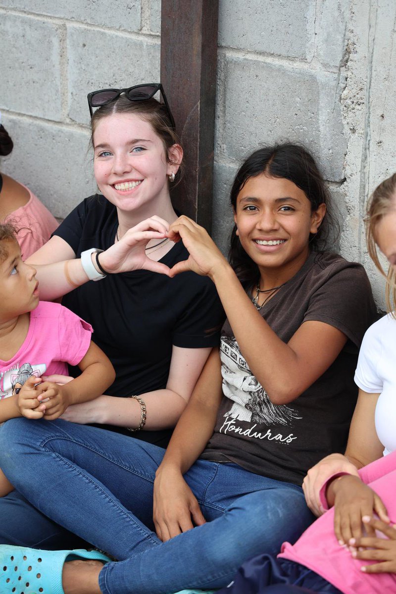 Indiana Campus Honduras 2025
Our students had the opportunity to serve in many ways—helping with construction projects, teaching in local schools, playing and connecting with the children and sharing the hope of the gospel with the community. It was a week full of God's love! ❤️