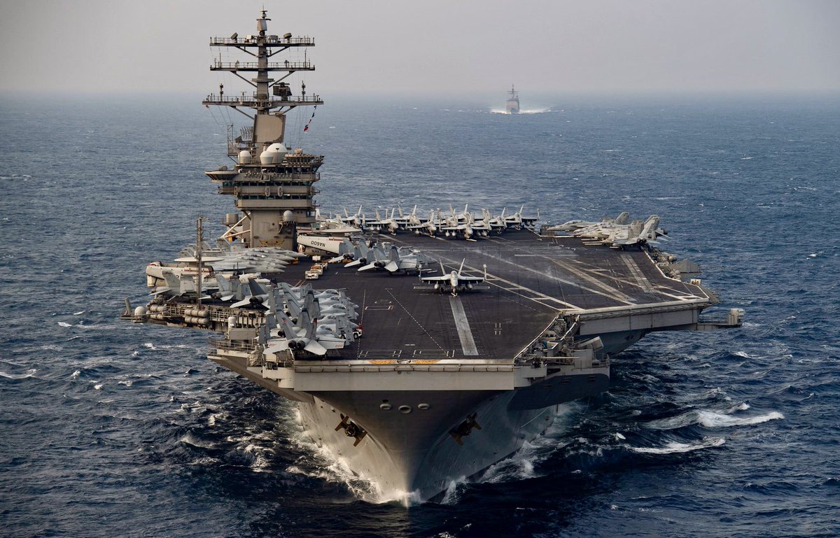 国防総省は、航空母艦USSニミッツ（CVN-68）とその打撃群が太平洋から