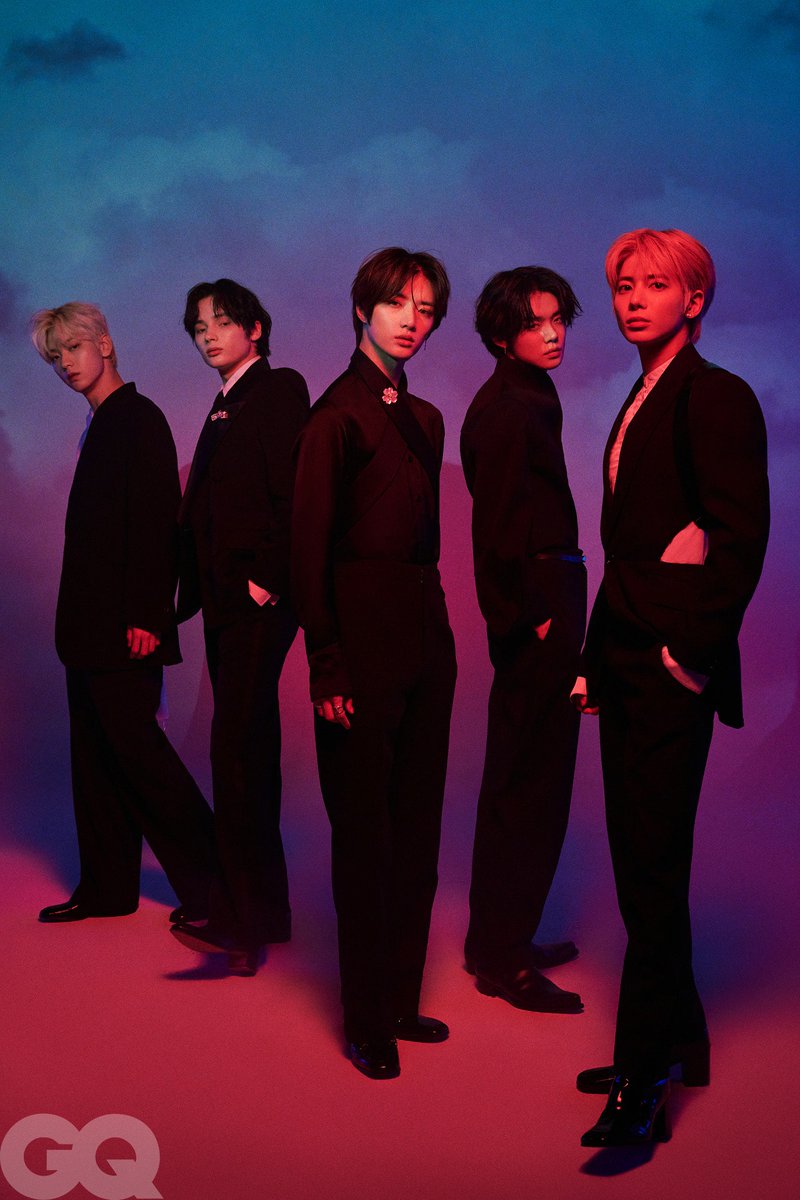 Challenge #1

🌟 100 retweets
🌟 100 replies

TXT COMEBACK IN JULY
#TheStarChapter #TXT12
#TOMORROW_X_TOGETHER
<a href="/TXT_members/">TOMORROW X TOGETHER</a> <a href="/TXT_bighit/">TXT OFFICIAL</a>