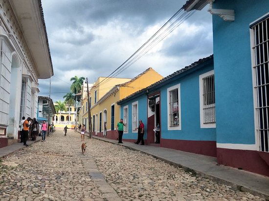 #Trinidad encanta con sus calles empedradas, casas coloridas y ritmo cubano: historia viva en cada rincón de esta joya colonial de #Cuba. 🇨🇺✨
#Cuba #CubaTravel #CubaUnica