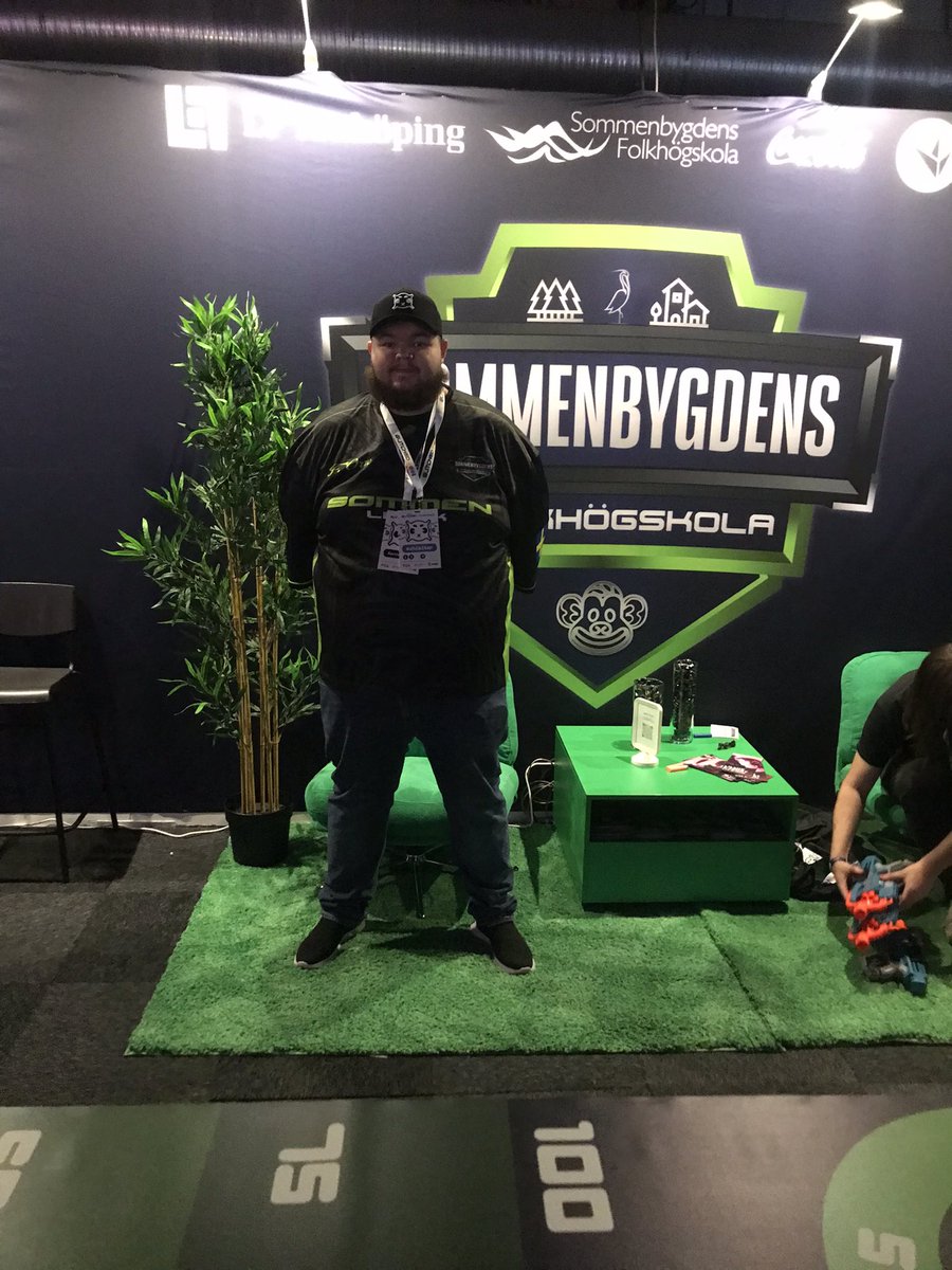 Tack för ett grymt event <a href="/glitchedSE/">GlitchedSE</a> och tack <a href="/Sommenesport/">Sommenbygdens E-sport💙💛</a> och gänget jag fick jobba med alltid härligt 🙏❤️ tills nästan gång 🫡🙏