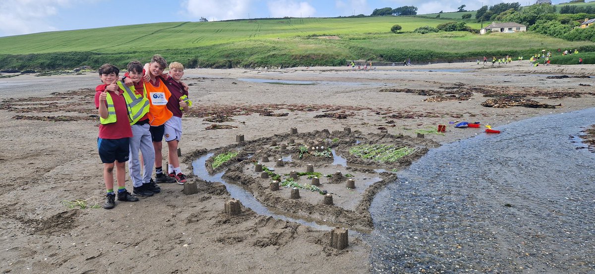 Sun, sand and spectacular sandcastles at Howes strand