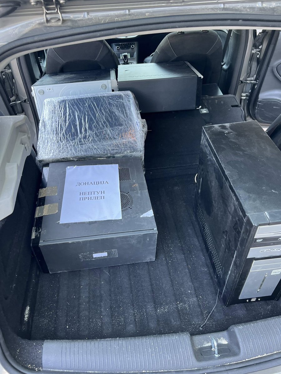 Другари сте биле и вредни и дарежливи. Заврши одморот и сега ќе се почне со работа. Денес се враќав 3-4 пати до салонот на <a href="/NeptunMK/">NEPTUN</a> во Кавадарци. Според лепенките на донациите, пакети има пристигнато од цела држава. Тоа значи дека #ДонирајКомпјутер си функционира како