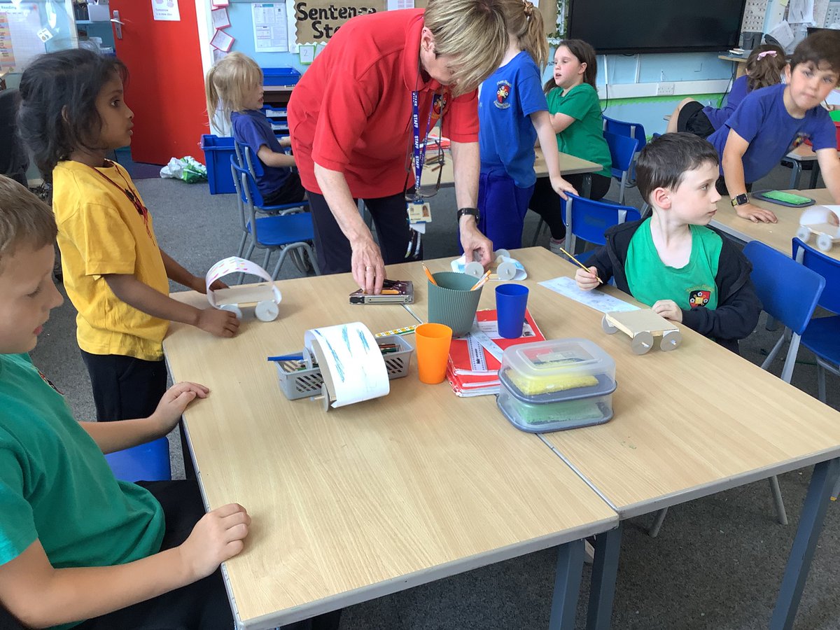 MrsLM_Thatto's tweet photo. We made cars in our DT lesson. We were so happy that they all moved after our initial prototype that was a disaster! #DT https://t.co/qwbmqi9IXd
